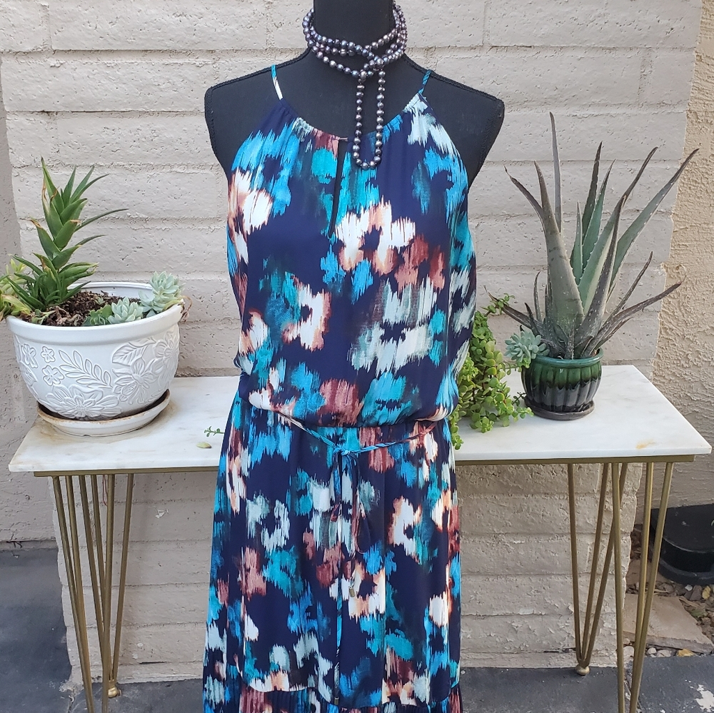 Simply Vera Wang Midi Dress